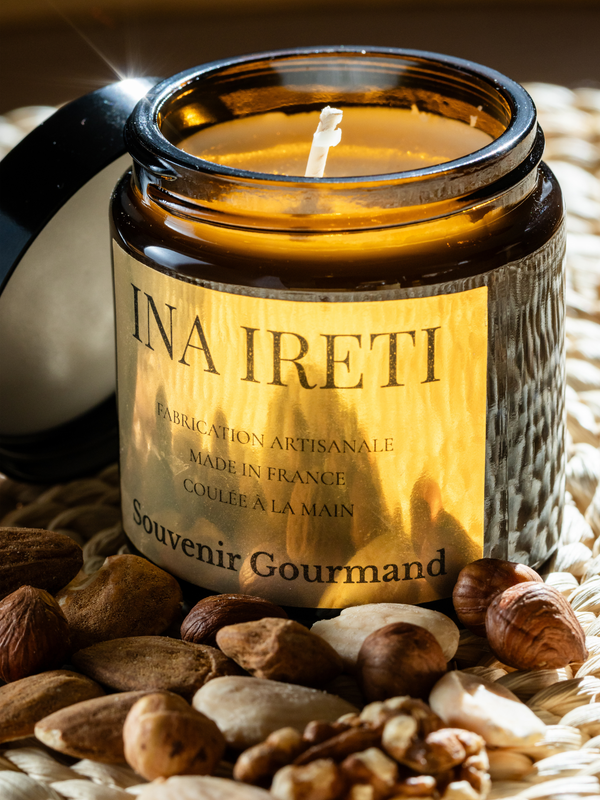 Bougie parfumée artisanale Souvenir Gourmand Ina Ireti — Cannelle Vanille Épices, cire de soja Paris